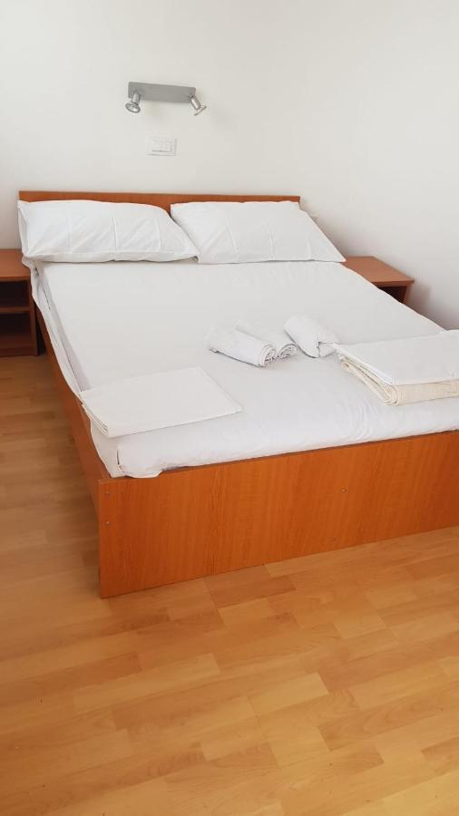 Apartmani Babic Dugi Rat Εξωτερικό φωτογραφία